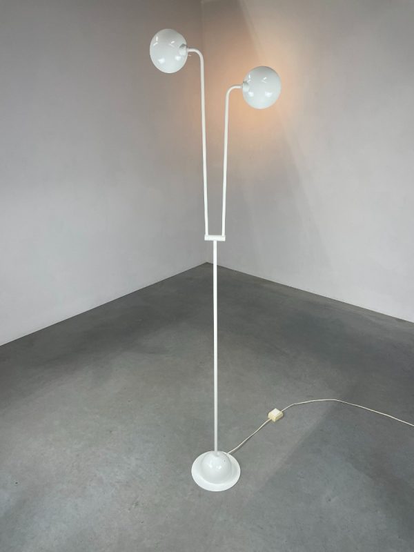 Vintage modern 80s floor lamp with two arms - large white metal slim twin design by Massive Belgium lighting - echtvintage